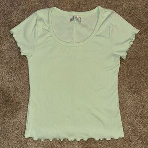 Your Favorite Summer Tee!🍈  (Abercrombie & Fitch Pastel Green Short Sleeve Top)